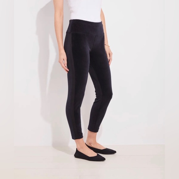 NWT Vineyard Vines Women MEDIUM Black Cord Velvet Legging Slip on High Rise $128 - Picture 1 of 6